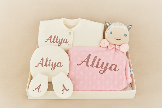 Kit de Naissance Personnalisé – Body, Pyjama, Doudou, Gant & Bonnet
