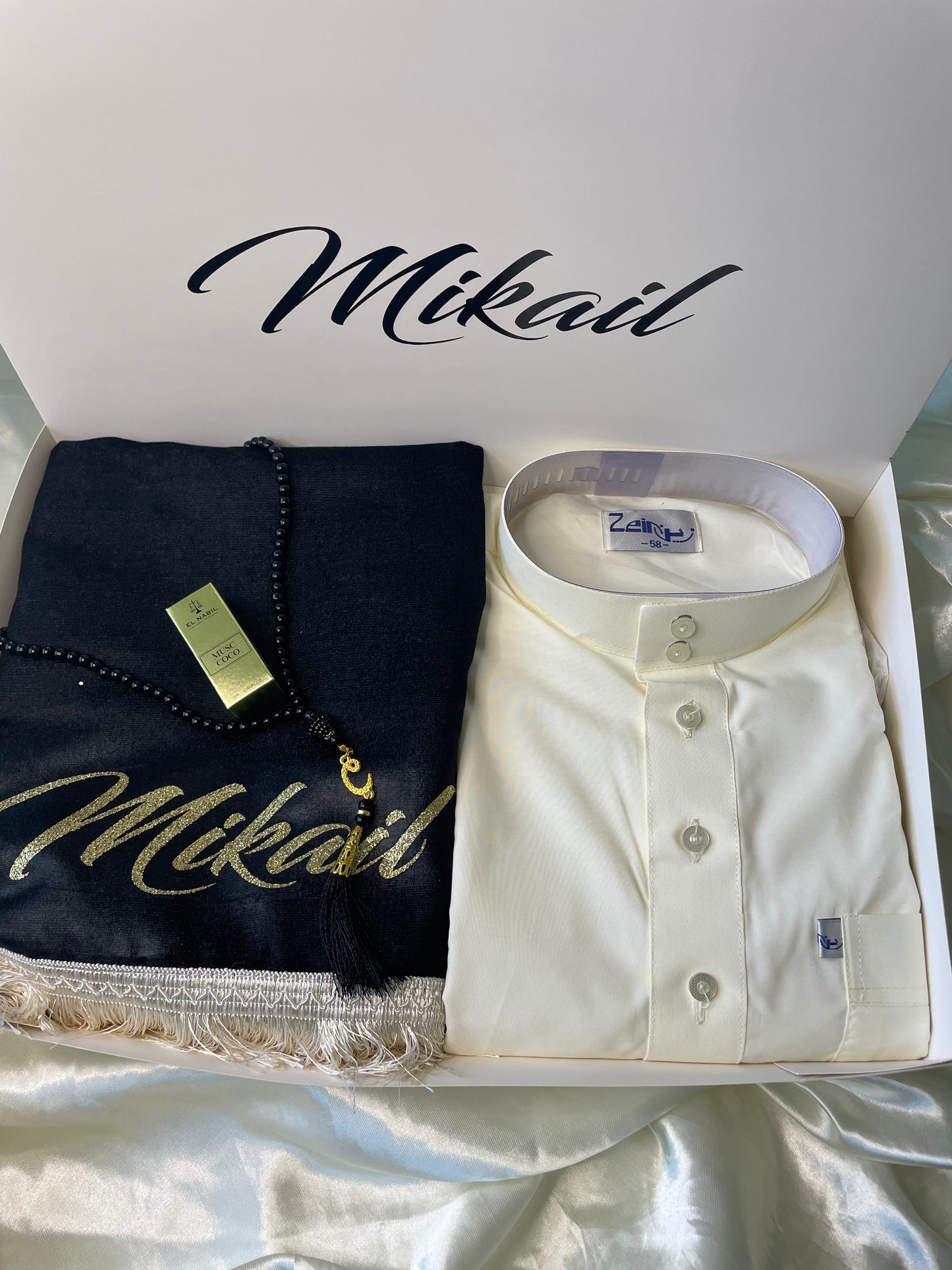Coffret cadeau musulman avec tapis personnalisé, qamis, tasbih et musc