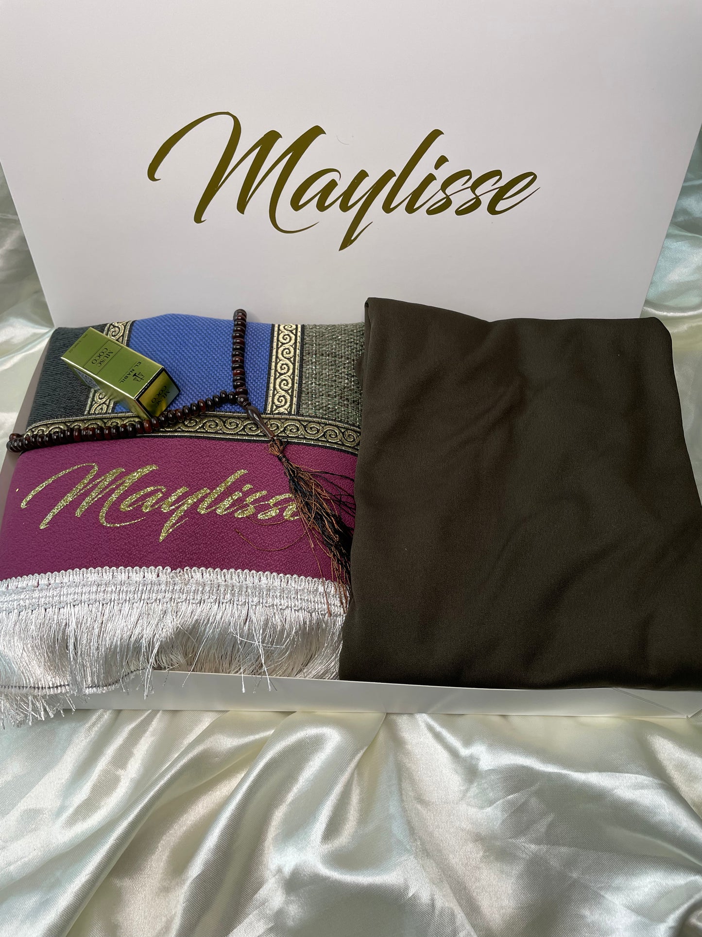 Coffret tapis de prière personnalisé enfants pour fille avec la robe de prière /musc /chapelet /la boîte personnalisée