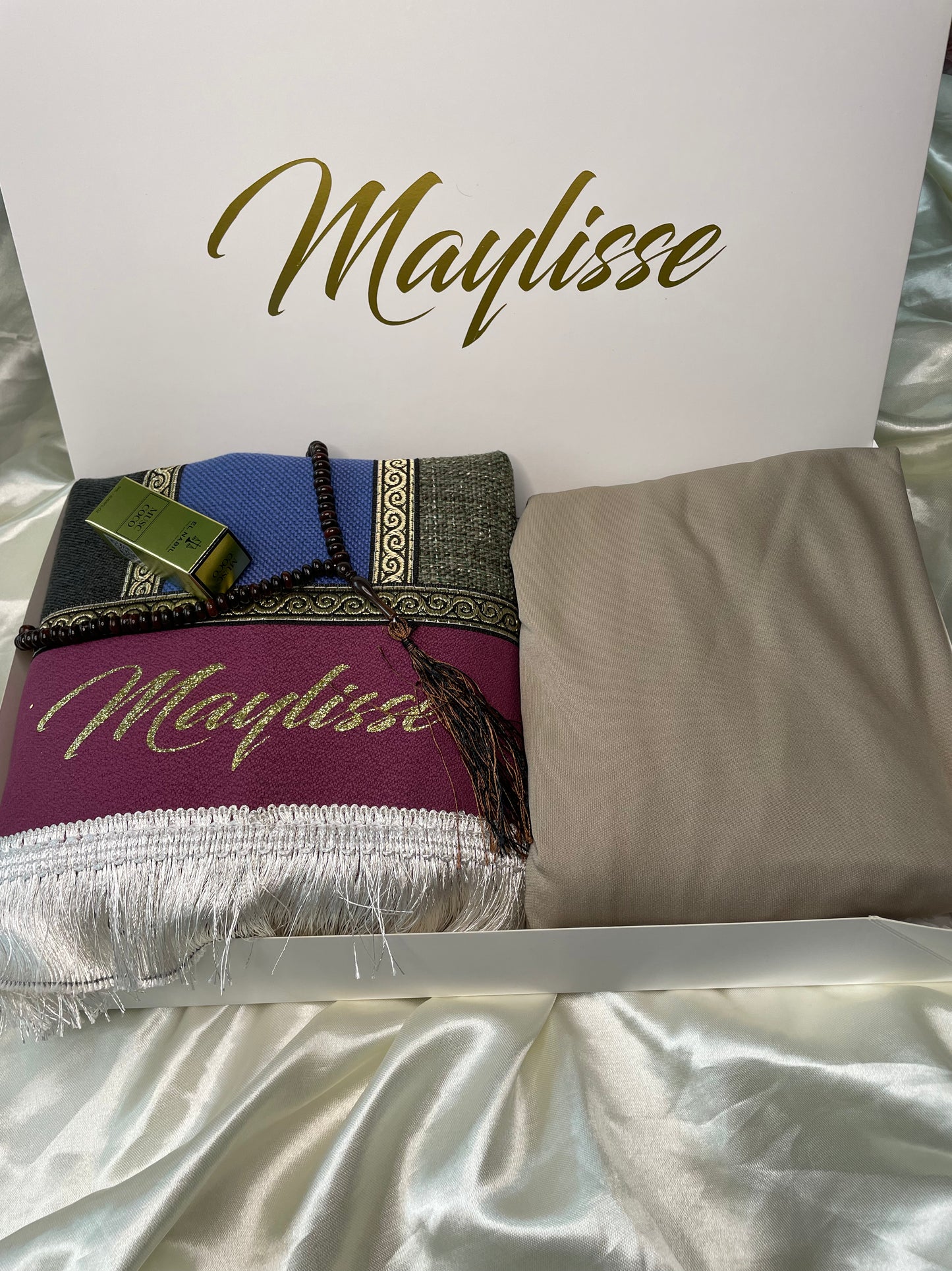 Coffret tapis de prière personnalisé enfants pour fille avec la robe de prière /musc /chapelet /la boîte personnalisée