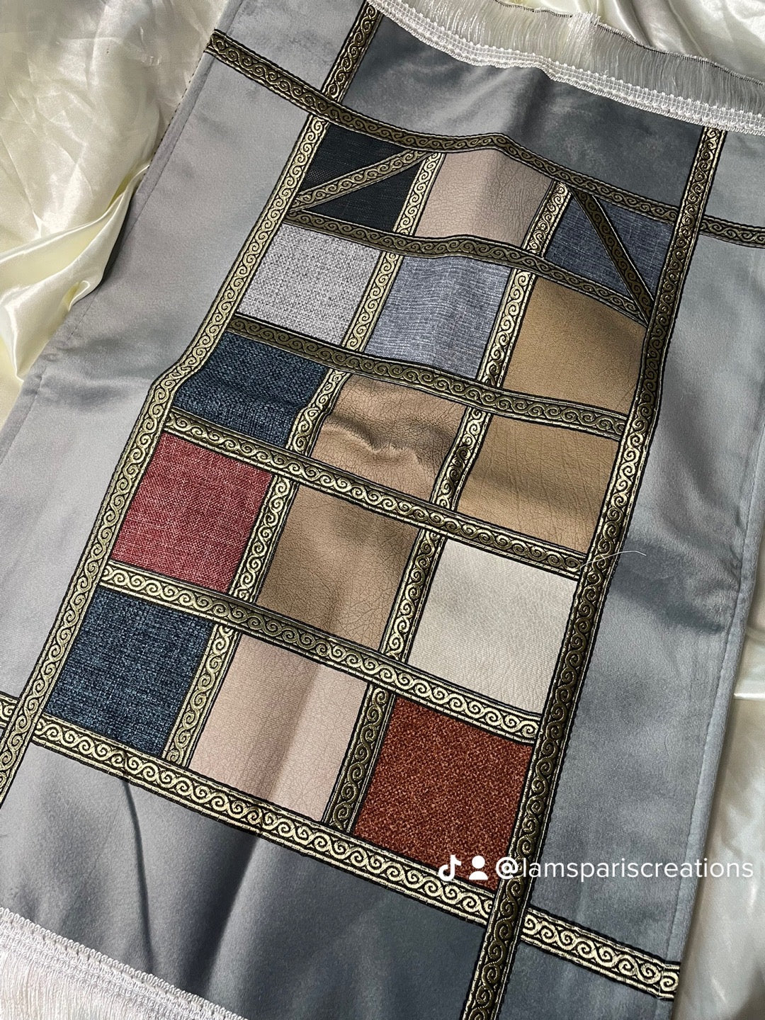 Tapis de Prière Personnalisé – Style Ottoman Élégant & Broderie Prénom