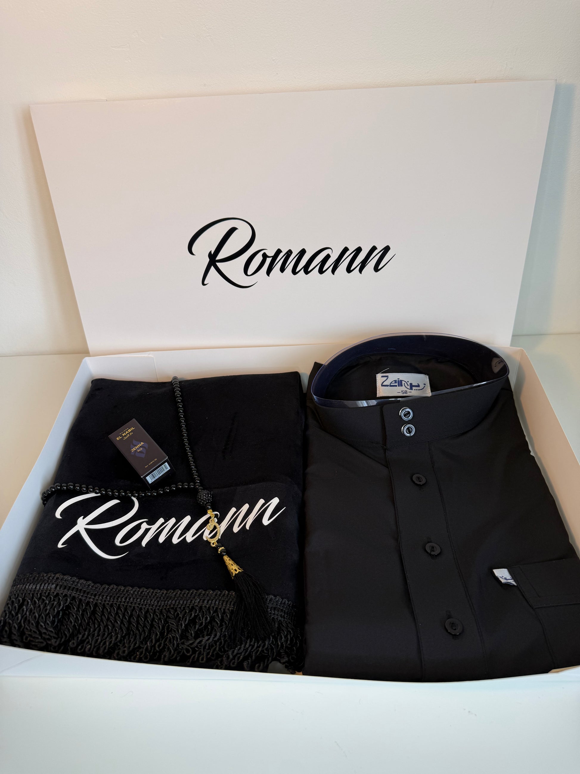 Coffret cadeau musulman avec tapis personnalisé, qamis, tasbih et musc noir 