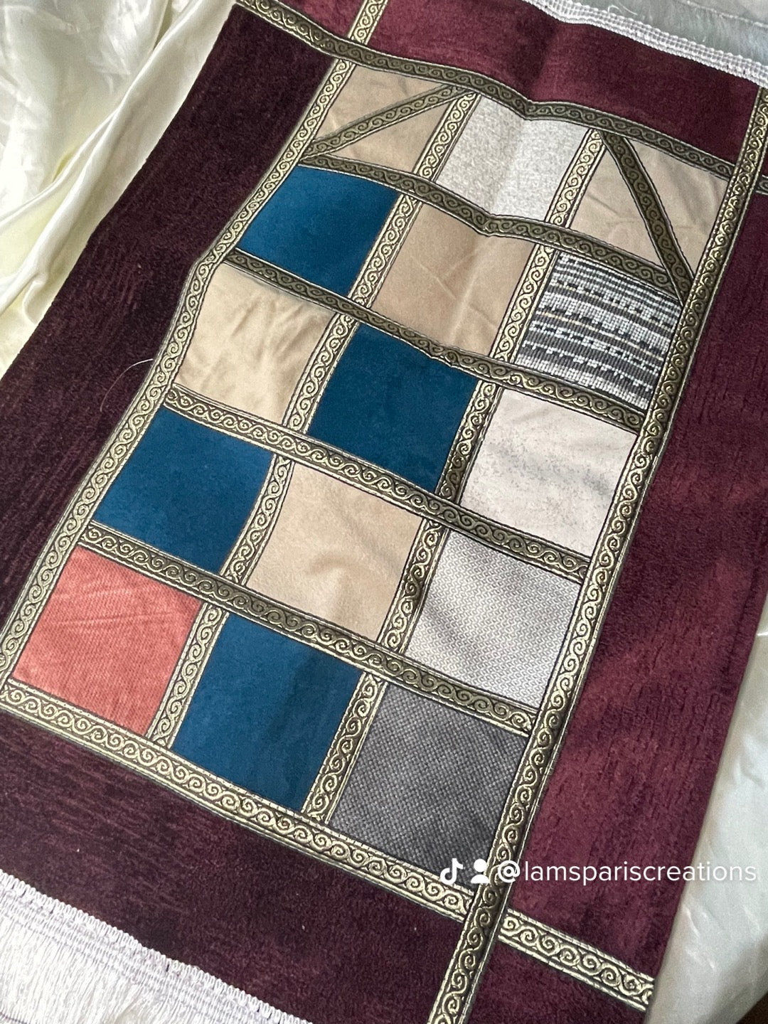 Tapis de Prière Personnalisé – Style Ottoman Élégant & Broderie Prénom