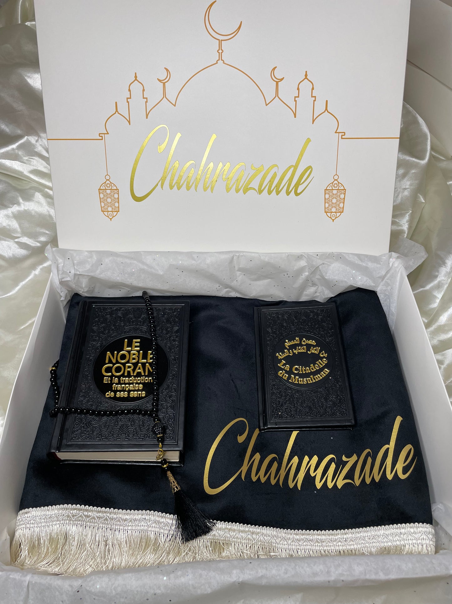 Coffret tapis de prière a personnaliser/Tapis de prière avec nom en velours/Tapis de prière personnalisé avec coran et tasbih , citadelle